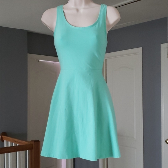Dresses & Skirts - Super cute mini